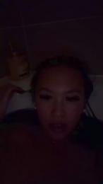 Lolasiat webcam model stream image