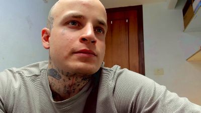 Layneinchains webcam model stream image