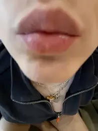 Paradeevich_And webcam model stream image