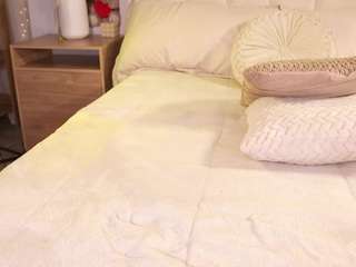 saryhott webcam camsoda model stream image