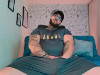 max_dic1 webcam model stream image