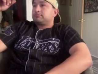 chefcocckkhuge webcam model stream image