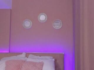 Emily Sheen webcam model stream image