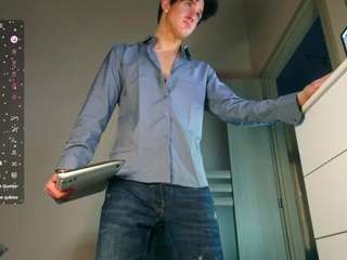 christianlevinee webcam model stream image