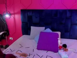 beauty-milf webcam model stream image