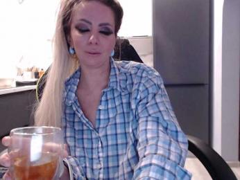 blondalina webcam bongacams model stream image