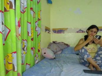 Always-hot1 webcam model stream image