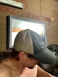 Midwestalpha webcam model stream image