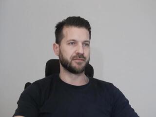 Hadess webcam model stream image