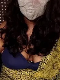 Yoursriya25 webcam model stream image