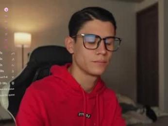 hey_cesard webcam chaturbate model stream image