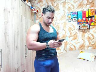 Rojas S webcam flirt4free model stream image