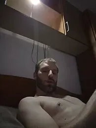 MrHot20cm webcam model stream image