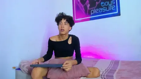 Pleasure_boys_hot webcam model stream image