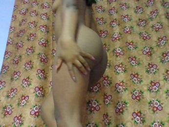 Elysa7 webcam model stream image