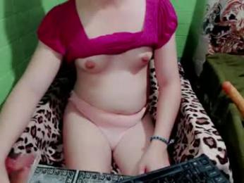 trans_janica webcam model stream image