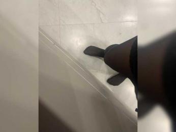 Va-len-cia webcam model stream image