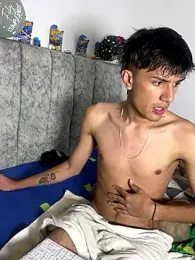 Andycillo webcam model stream image