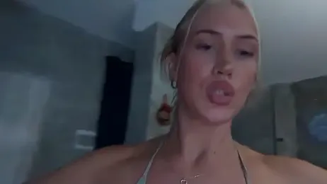 livsslife webcam model stream image