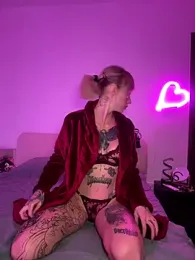 haileyhope_ webcam model stream image