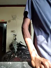 RAYI_Queen_4 webcam model stream image