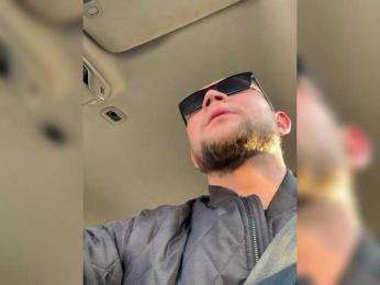 RUS577643 webcam model stream image