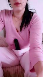 DouceQueen webcam model stream image