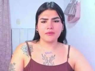 magguiebitchx webcam model stream image