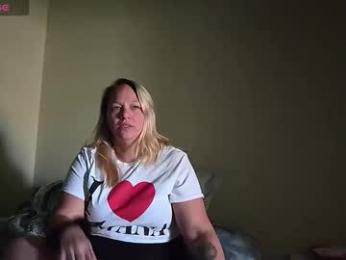 rileylogan webcam model stream image