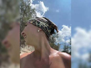 HOT_honey webcam bongacams model stream image