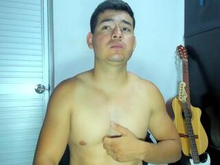 Lenoard Dupont webcam model stream image