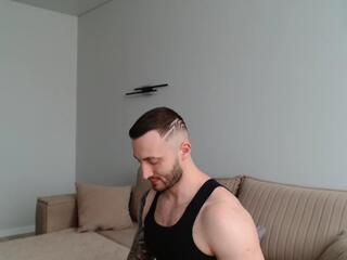 Arti Hard webcam model stream image