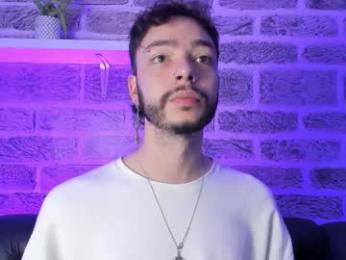 noah_ricci_ webcam model stream image