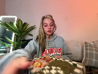 chloetease webcam model stream image