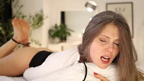 AnnittaStar webcam model stream image