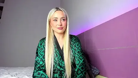 CrazyWomen webcam model stream image