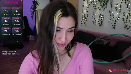 moniequwu webcam model stream image