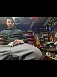 twistafatpipe webcam stripchat model stream image