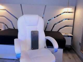 isabella-santamaria webcam model stream image