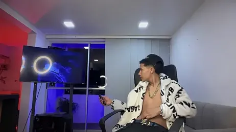 Toy_boy777 webcam model stream image