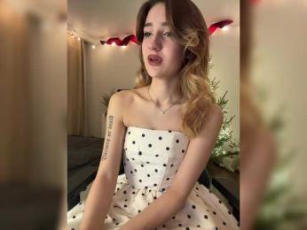 -Lana-Chester- webcam model stream image