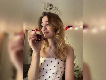 -Lana-Chester- webcam model stream image