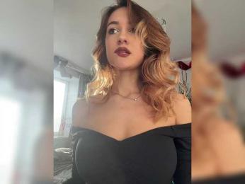 -Lana-Chester- webcam bongacams model stream image