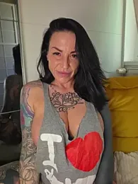 EmilyDiazofficial webcam stripchat model stream image