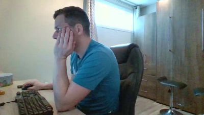 Hurley690 webcam cam4 model stream image