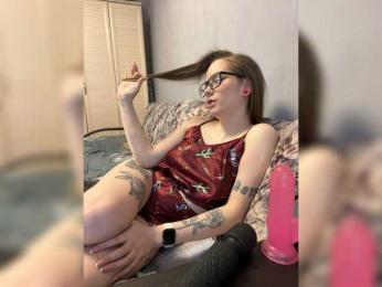 DivaAurum webcam model stream image