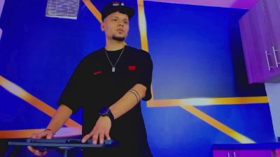 Handsome_boys_ webcam model stream image