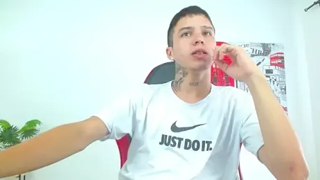 Cumandres18 webcam model stream image