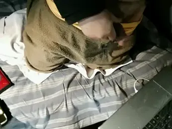 100Tauros webcam model stream image