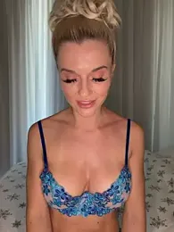 JayJayPink webcam model stream image